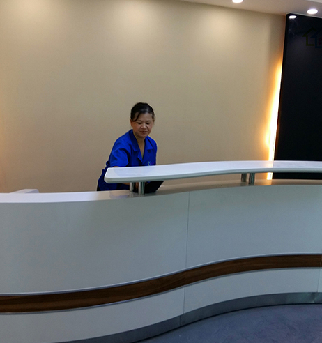 工廠、商務(wù)大樓、工業(yè)園區(qū)、私人企業(yè)、電影院、銀行、政府機(jī)關(guān)、學(xué)校、酒店娛樂場(chǎng)所等清潔外包服務(wù)