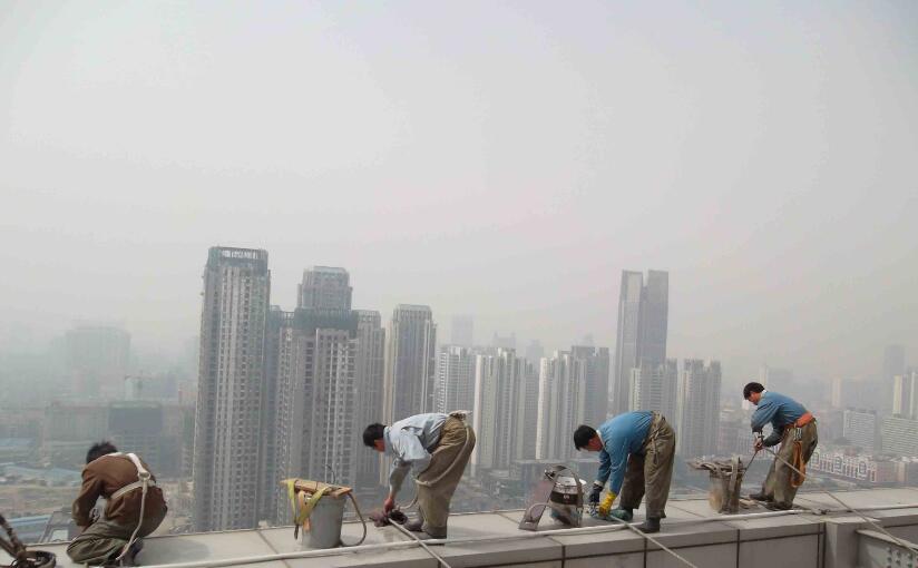 工廠、商務大樓、工業園區、私人企業、電影院、銀行、政府機關、學校、酒店娛樂場所等外墻清洗