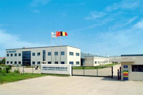 工廠、商務(wù)大樓、工業(yè)園區(qū)、私人企業(yè)、電影院、銀行、政府機關(guān)、學(xué)校、酒店娛樂場所等工業(yè)管道疏通、沉淀池清理、化糞池清理、隔油池清理、污泥凈化處理、污水池處理、沉淀池清理、化糞池清理